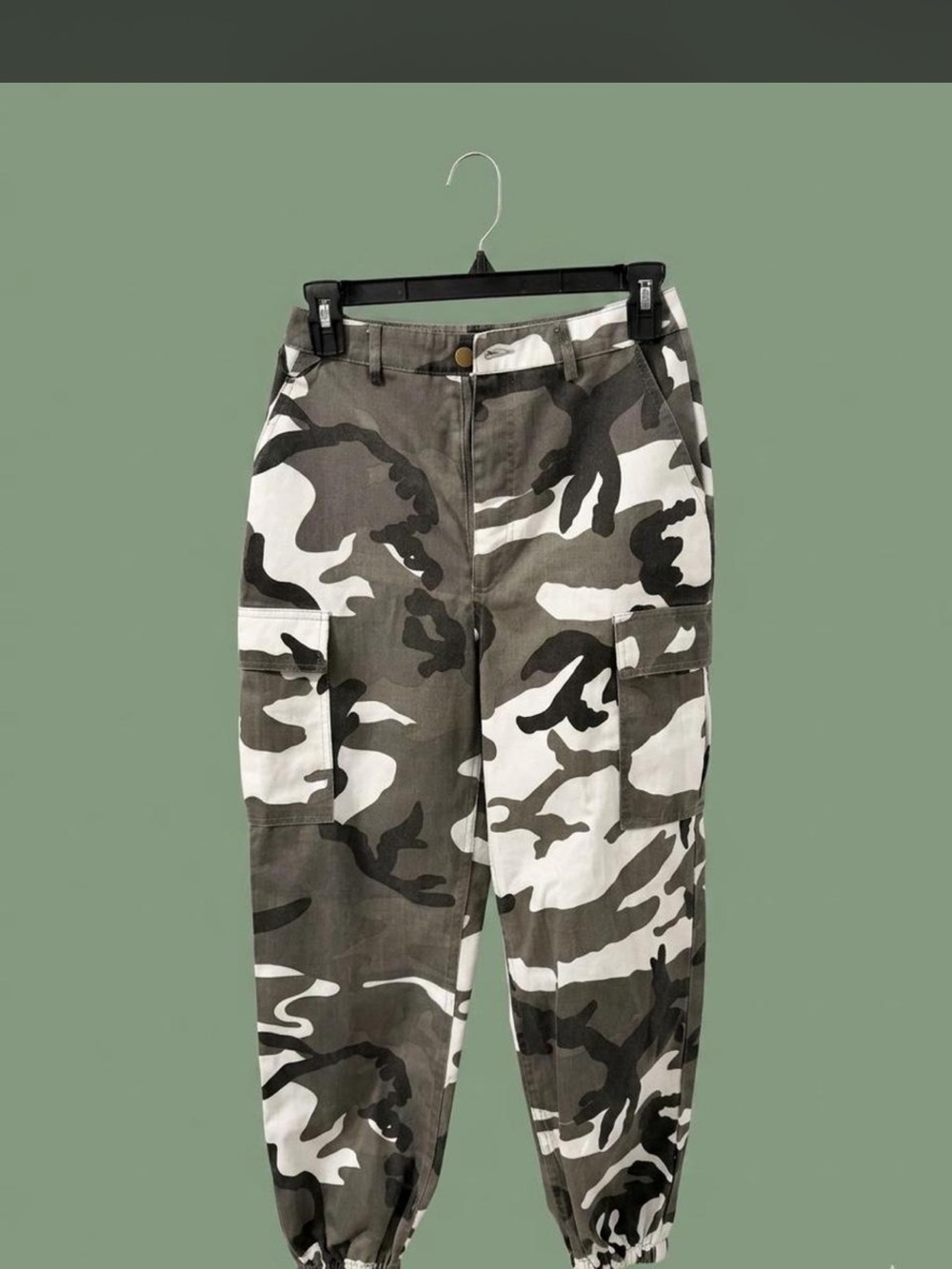 Men's Green Camo Cargo Pants - Utility Jogger